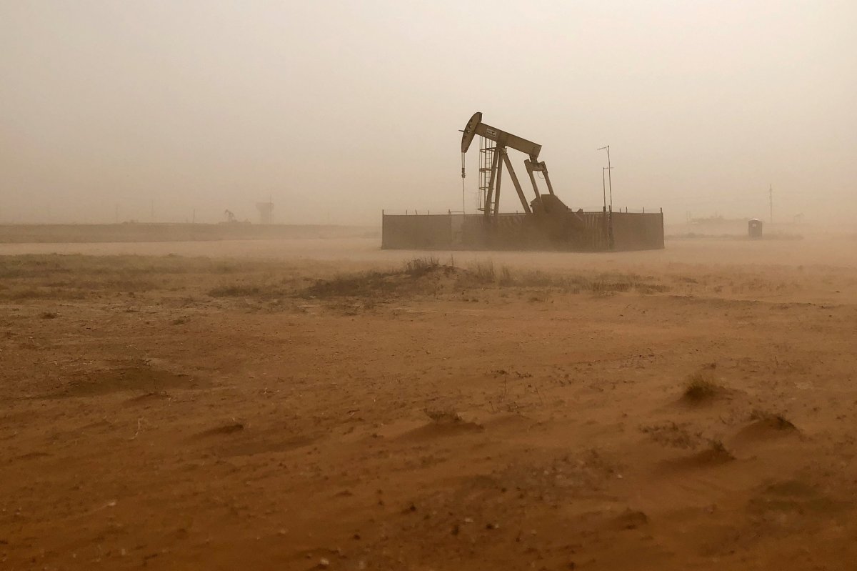 Oil’s sharp price drop fuels questions for stock market