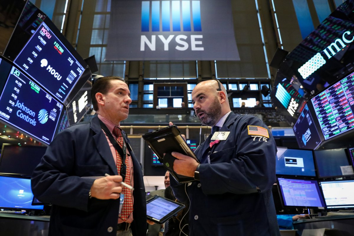 Licking their wounds, fund managers prep for rally in ’19