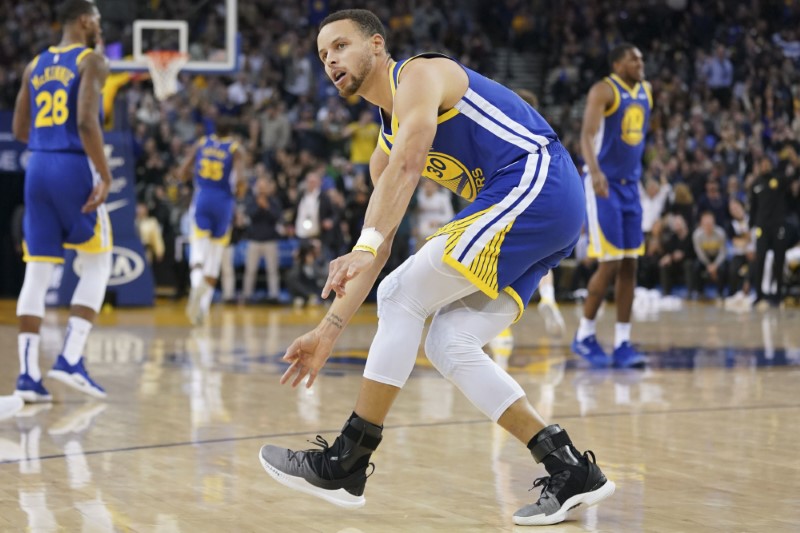 Curry signals willingness to meet with NASA over Moon landing doubts