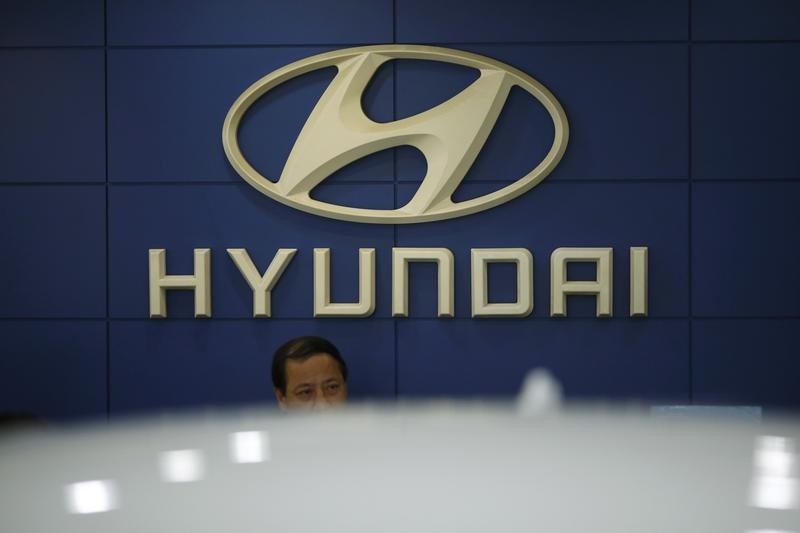 Hyundai Motor’s South Korean union approves strike action