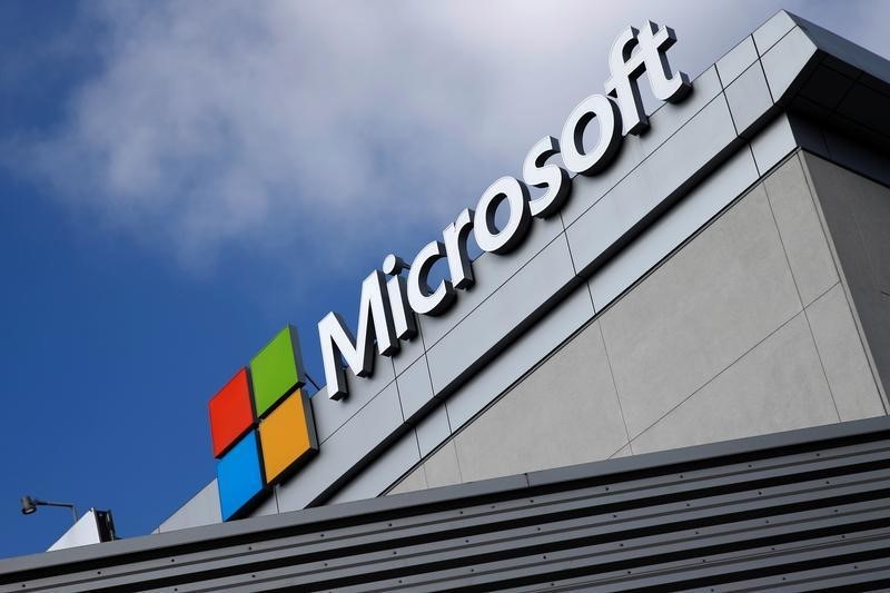 Cloud business boosts Microsoft’s quarterly revenue, shares rise