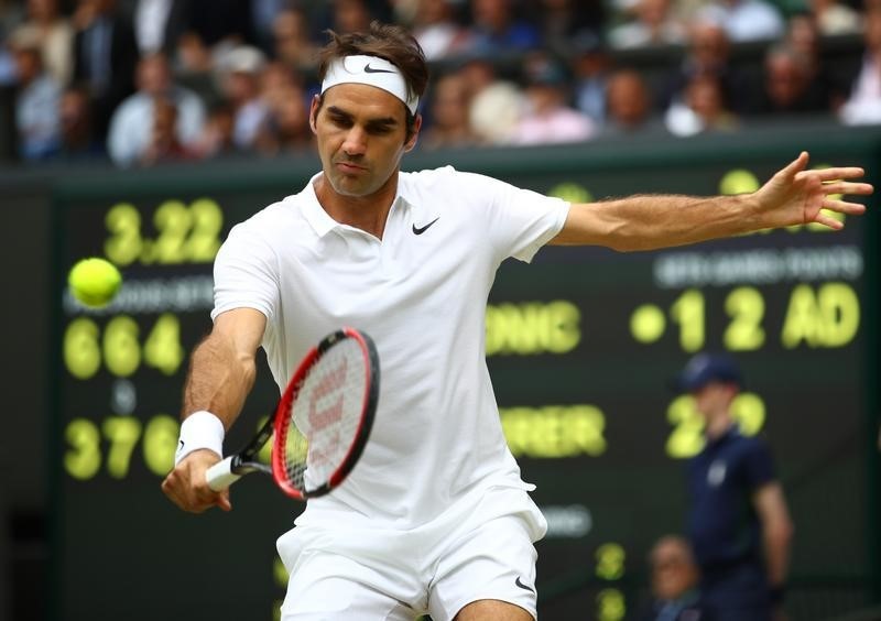 Federer to open 20th pro season at Hopman Cup