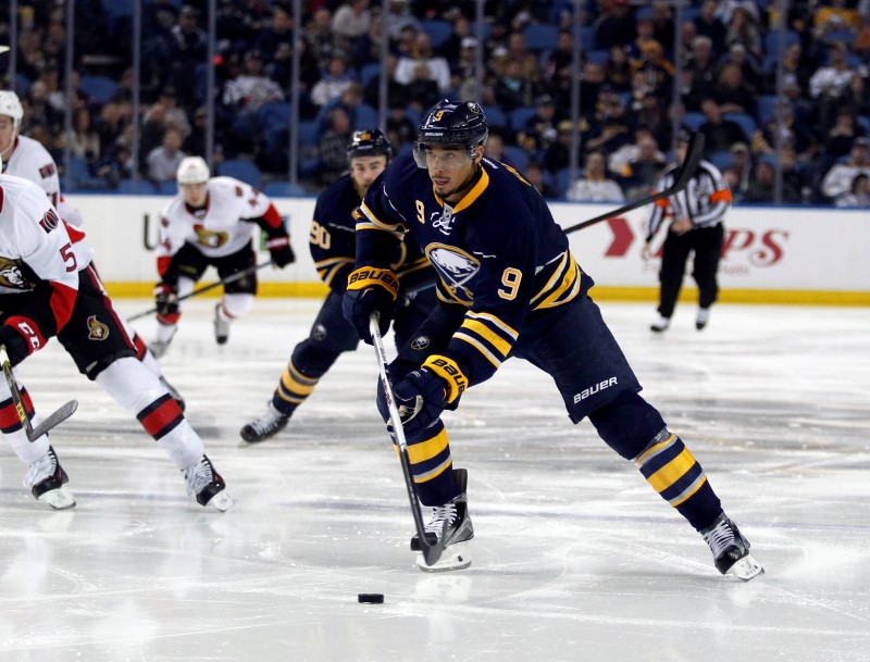 Sabres’ Kane charged with harassment for bar incident