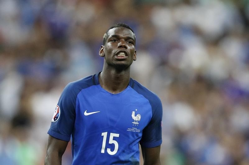 Pogba is not worth world-record fee, says Scholes