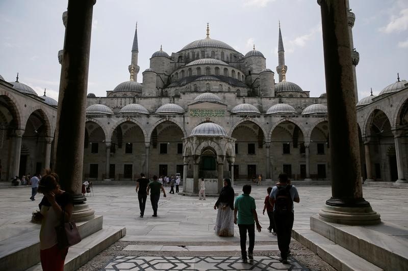 Turkish tourist arrivals plummet 40 percent in June, biggest drop in 22 years