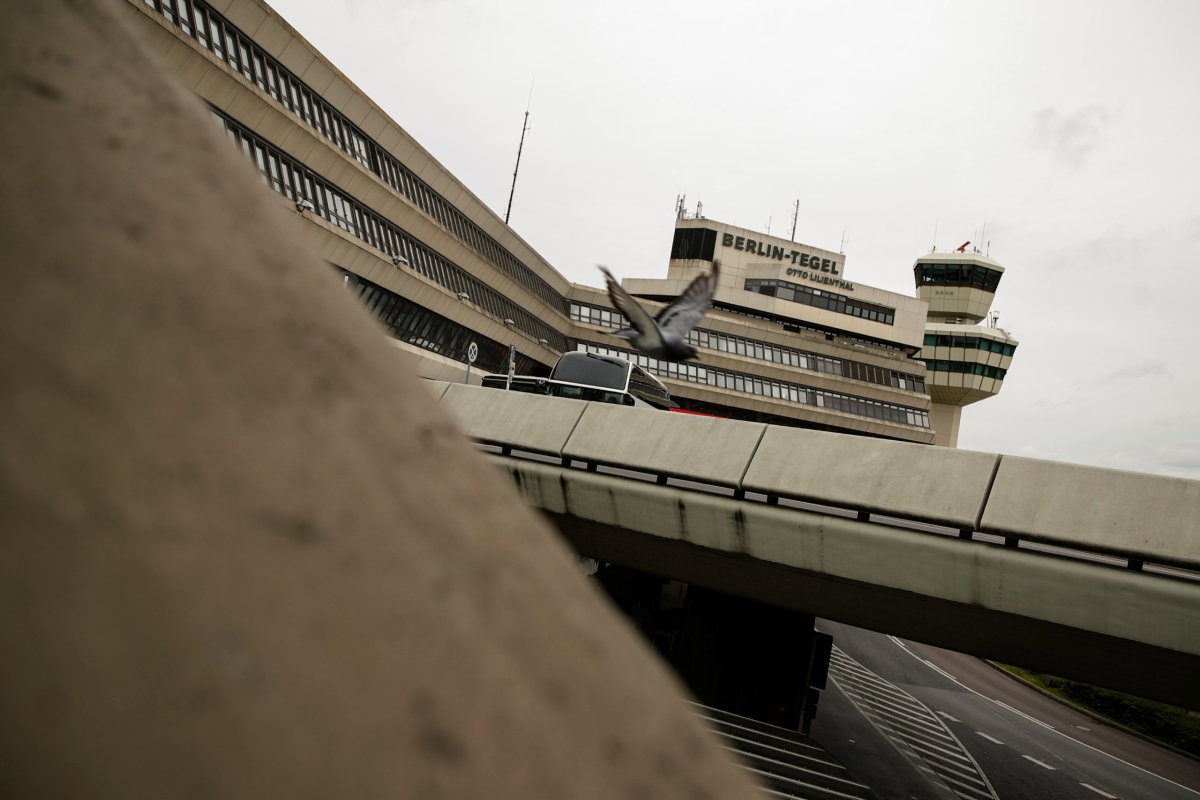 Berliners vote to keep Tegel airport open