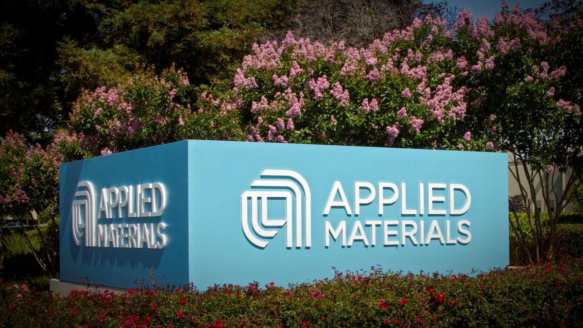 Applied Materials reports 28 percent rise in quarterly revenue