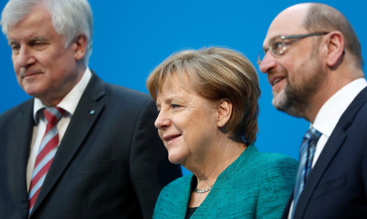 Two-thirds of SPD supporters back German grand coalition: poll