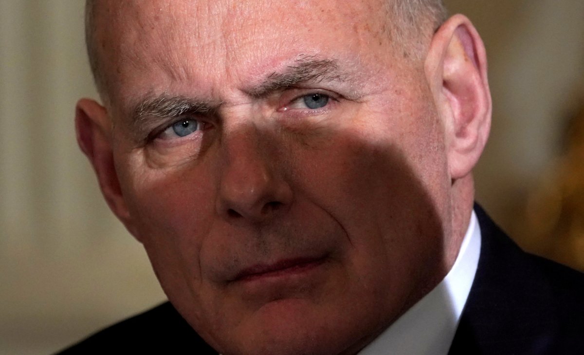 White House’s Kelly tightens security clearance procedures post-scandal