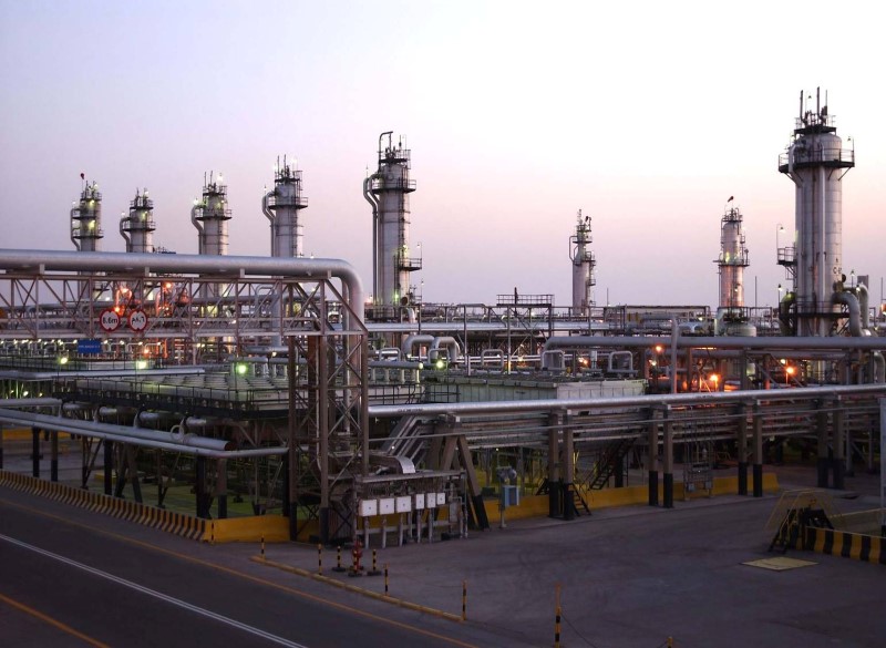 Oil steady after hitting three-week top; Saudis to keep output below cap