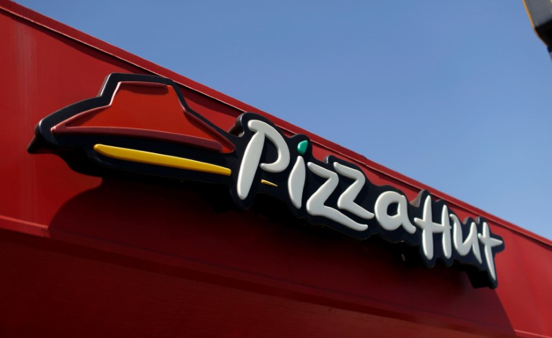 Pizza Hut replaces Papa John’s as NFL’s sponsor