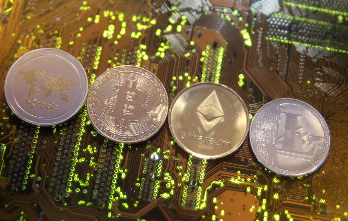 Singapore explores rules to protect investors in cryptocurrencies