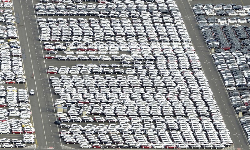 Trump threatens to tax European auto imports