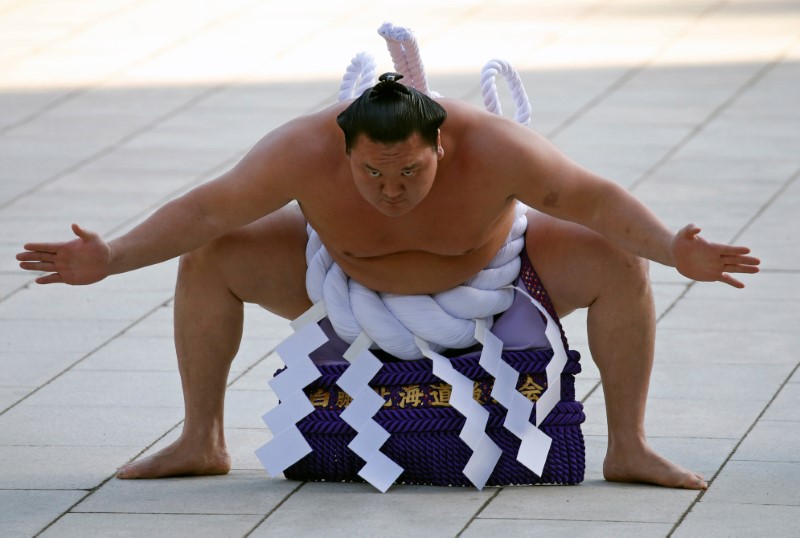Injured Hakuho withdraws from Spring Grand Sumo Tournament