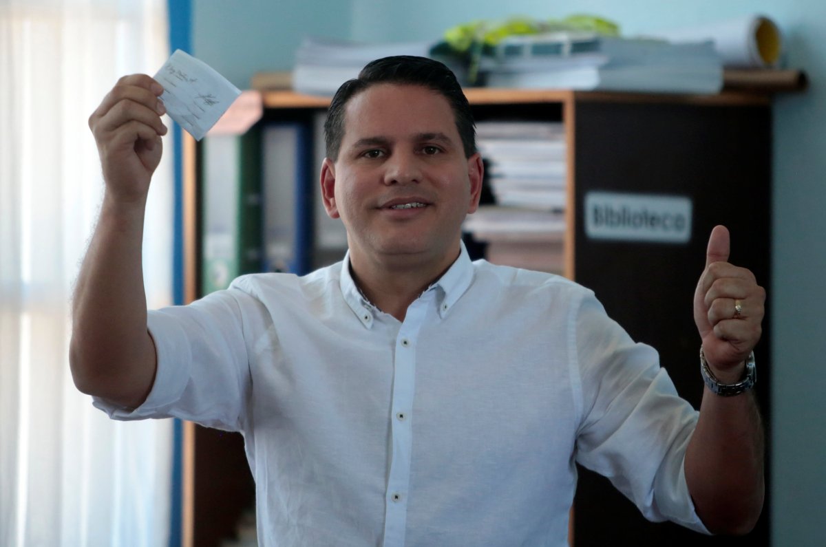 Center-left candidate wins Costa Rica presidential election