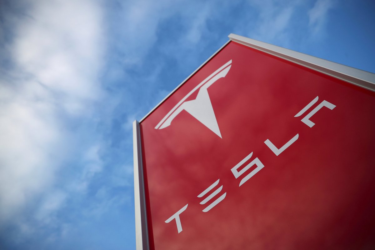 Tesla making 2,000 Model 3s per week: report