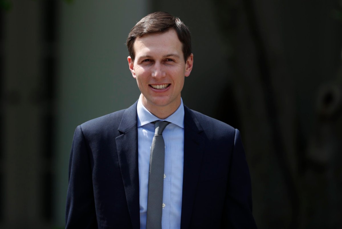 Trump adviser and son-in-law Jared Kushner gets security clearance back
