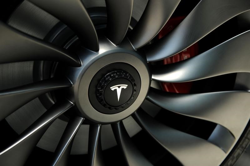 Exclusive: Tesla flies in new battery production line for Gigafactory