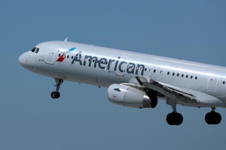 American Airlines warns of fare increases if oil remains high