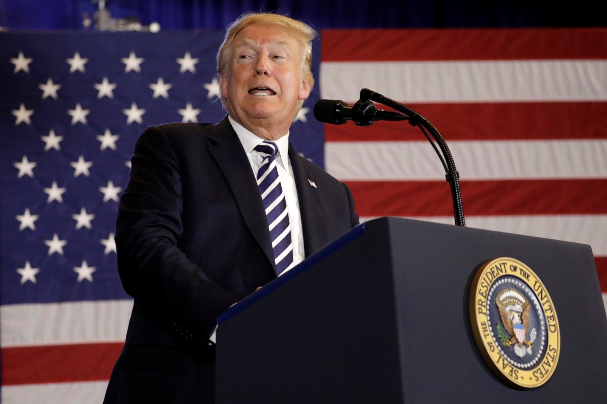 In quick reversal, Trump threatens shutdown over border wall