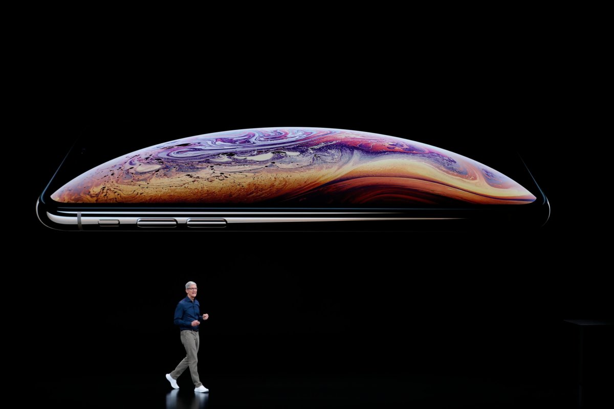 Apple’s new iPhones a slight notch above the X: reviewers