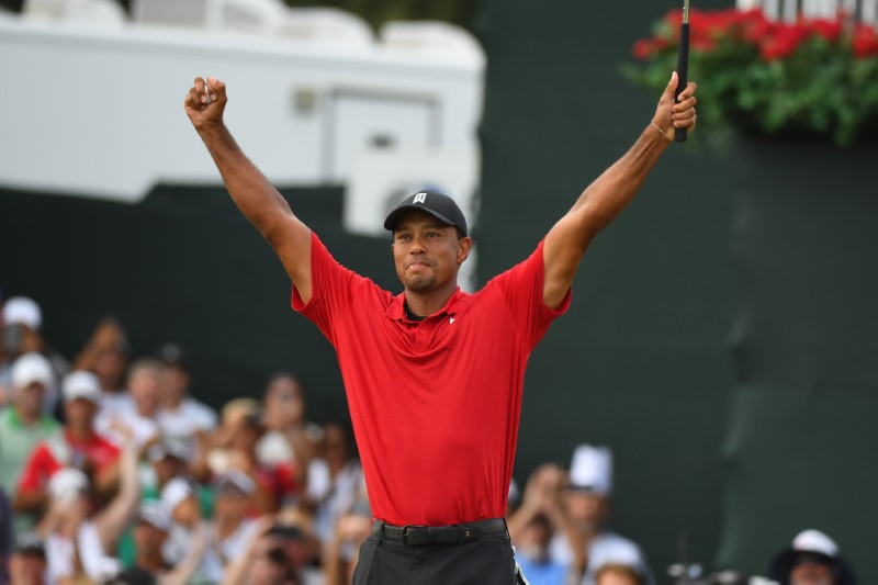 Woods wins Tour Championship, ending five-year drought