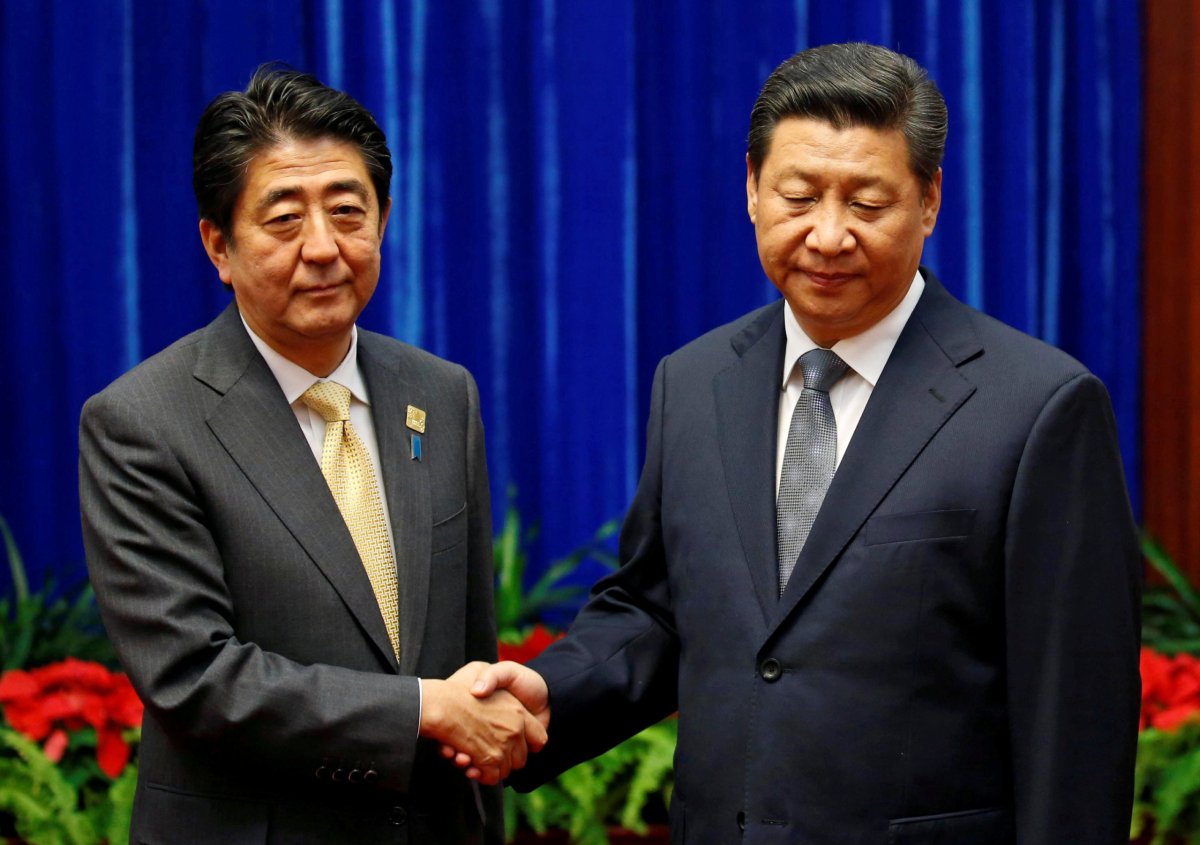 Japan’s Abe pursues China thaw as U.S-Beijing ties in deep freeze