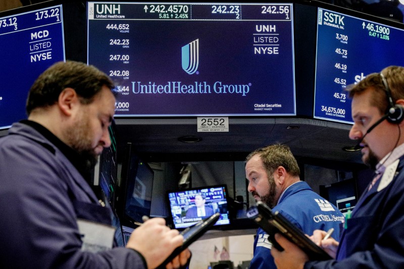 UnitedHealth forecasts 2019 profit gains after earnings beat