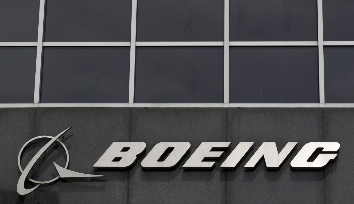 FAA, Boeing study need for 737 MAX software changes after crash