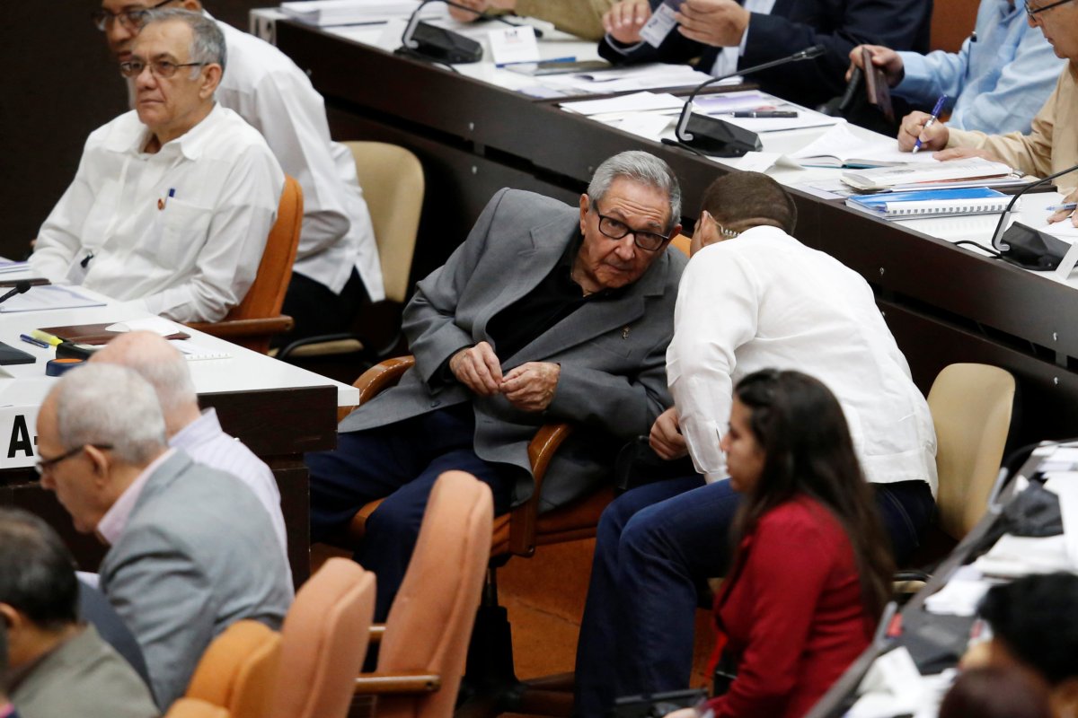 Cuban lawmakers approve new constitution which heads to referendum