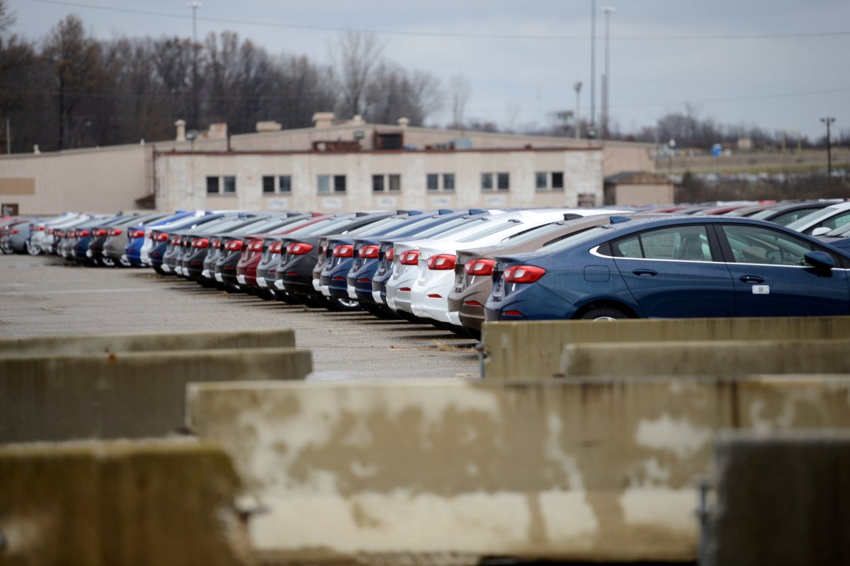 Major automakers bullish on U.S. market despite rising interest rates