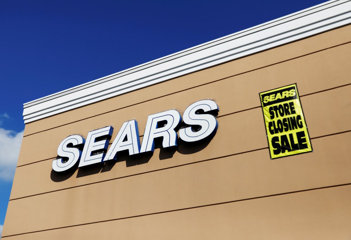 Sears chairman Lampert wins bankruptcy auction for retailer with $5.2 billion bid