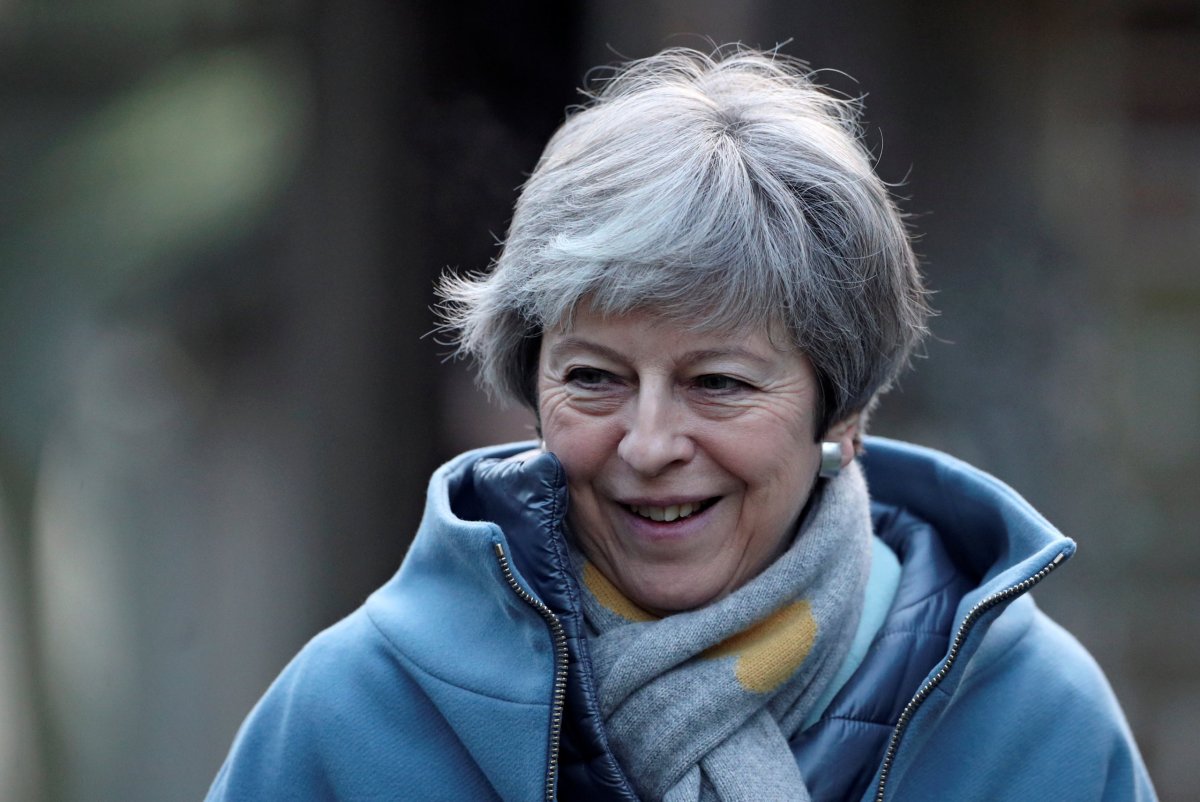 British PM May to speak to ministers on Brexit on Sunday