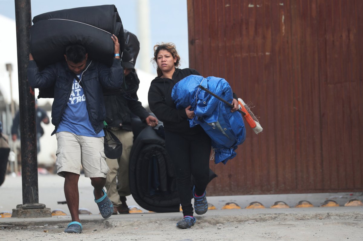 U.S. to return first Central American asylum seekers to Mexico