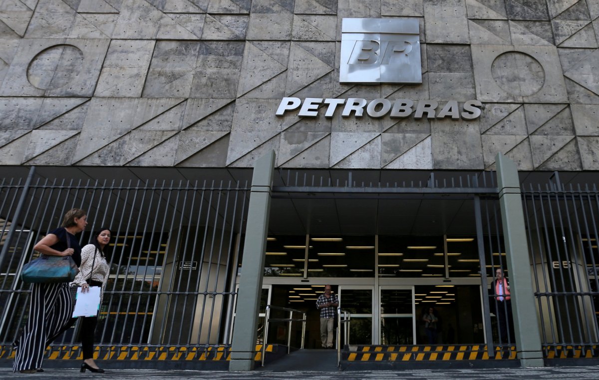 U.S. opens probe into Brazilian oil bribery scheme: sources