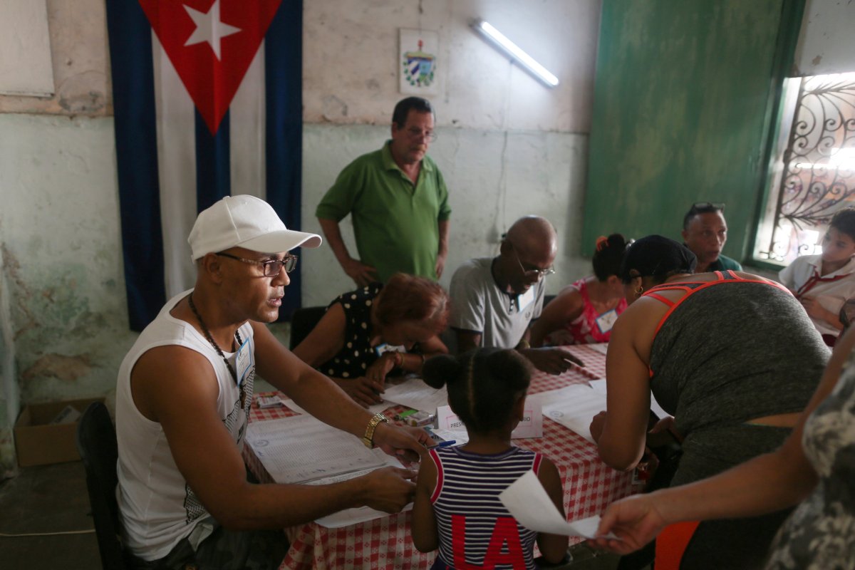 Cubans overwhelmingly ratify new socialist constitution