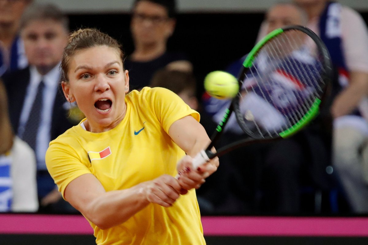 Hip injury forces Halep to pull out of Stuttgart Open