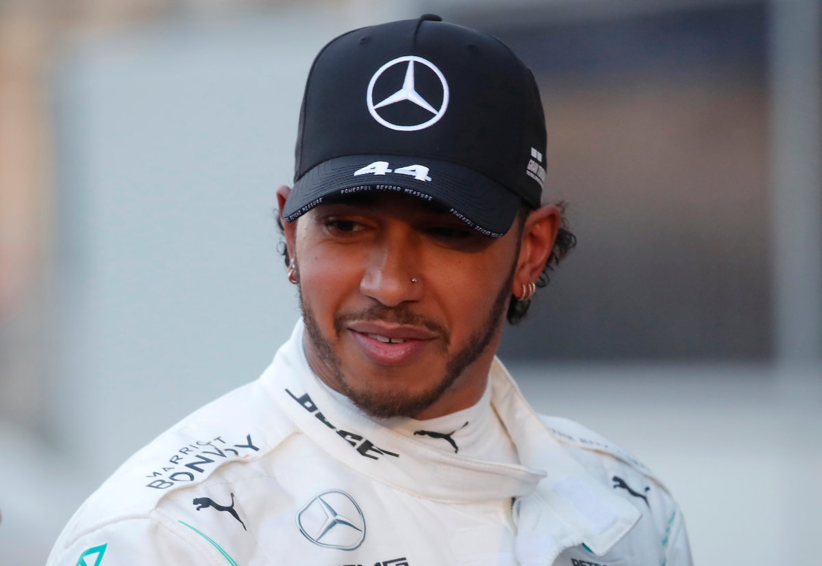 Motor racing: Hamilton tightens the gloves for battle with Bottas