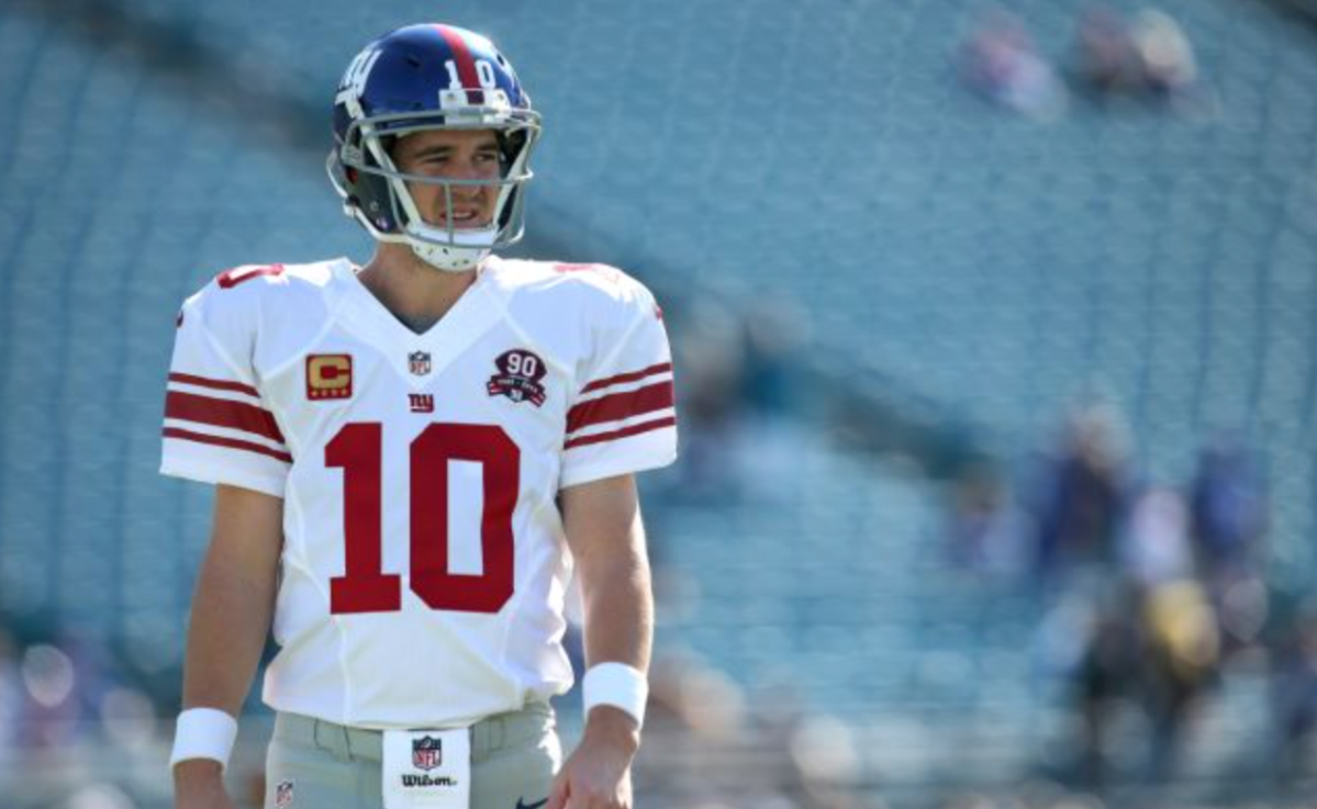 Eli Manning warming up before a 2015 game. [Getty Images]