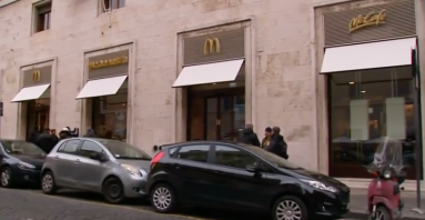 Following controversy, Vatican McDonald’s feeds the homeless