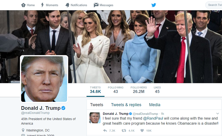 Donald Trump, commander in tweet