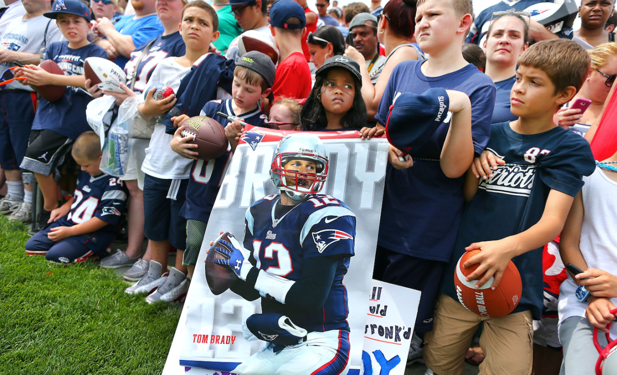 When does 2016 Patriots training camp begin? (Schedule, start time)