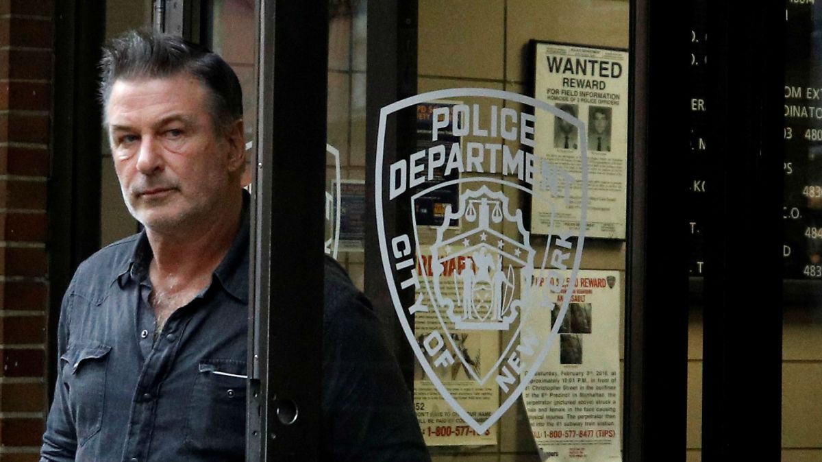 Alec Baldwin pleads not guilty to assault and harassment charges in Manhattan