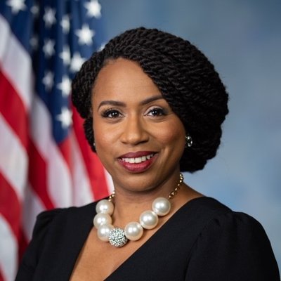 U.S. Representative Pressley demands back pay for low-wage federal contract workers