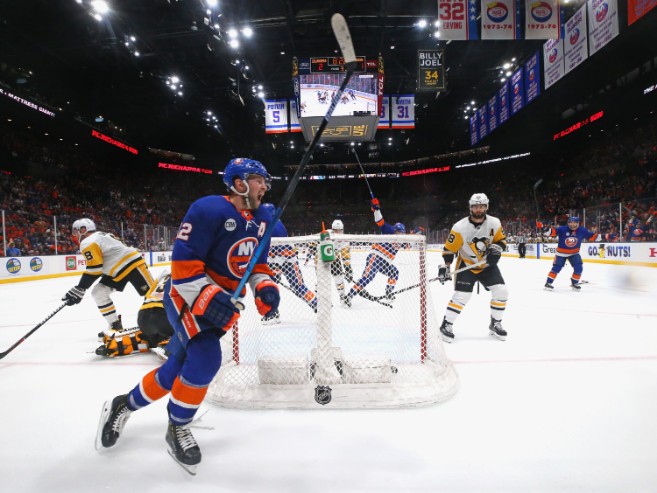 Josh Bailey scored his second goal of the playoffs to clinch Game 2 for the Islanders. (Photo: Getty Images)