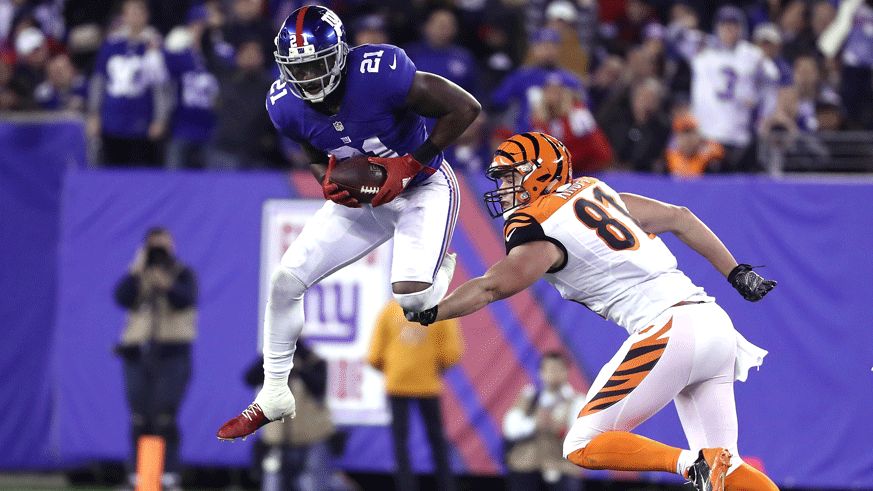 New York Giants safety Landon Collins intercepts a pass against the Cincinnati Bengals. (Photo: Getty Images)