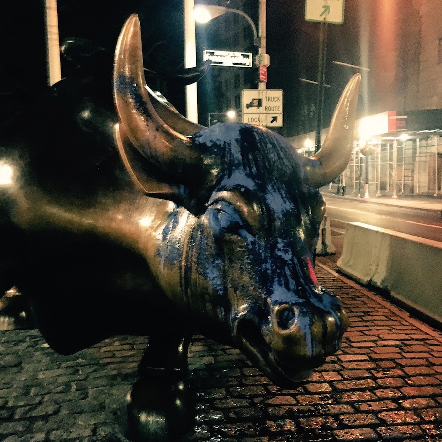 charging bull, wall street bull