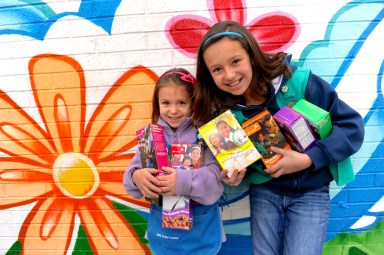 When do Girl Scout cookies go on sale in 2017?