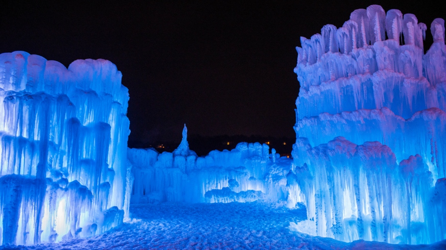 ice castles New Hampshire