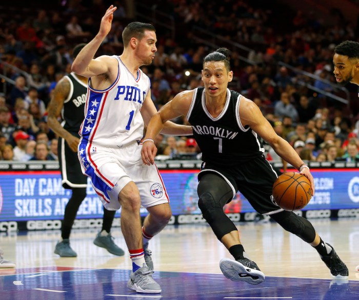 Jeremy Lin drives to the basket against the Philadelphia 76ers.